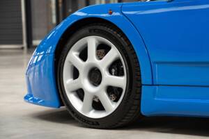 Bild 3/11 von Bugatti EB 110 GT (1994)