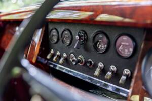Image 43/50 de Jaguar Mk II 2.4 (1967)