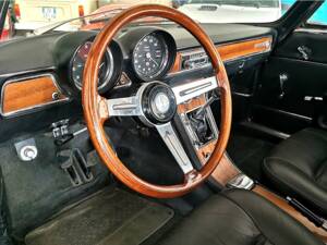 Afbeelding 13/22 van Alfa Romeo 1750 GT Veloce (1969)