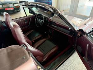 Afbeelding 25/41 van Porsche 911 Carrera 3.2 (WTL) (1987)