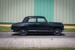 Image 4/30 de Mercedes-Benz 180 (1955)