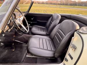 Image 28/33 of Alfa Romeo 2000 Spider (1960)
