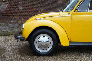 Image 39/50 of Volkswagen Coccinelle 1303 (1976)