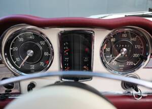Bild 49/56 von Mercedes-Benz 280 SL (1969)