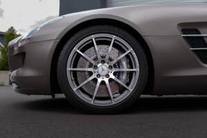 Image 10/45 of Mercedes-Benz SLS AMG Roadster (2012)