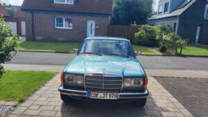 Immagine 17/45 di Mercedes-Benz 280 E (1980)