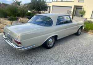 Image 3/18 of Mercedes-Benz 220 SE b (1962)