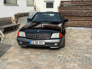 Image 4/38 de Mercedes-Benz 300 SL (1993)
