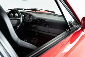 Bild 29/39 von Porsche 911 Carrera RS (1992)