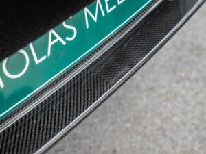 Immagine 32/50 di Aston Martin V12 Zagato (2013)