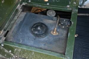 Image 12/50 of Land Rover 80 (1949)