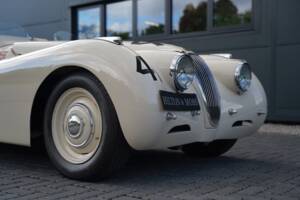 Image 33/50 of Jaguar XK 120 OTS (1950)