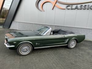Image 2/36 of Ford Mustang GT (1966)