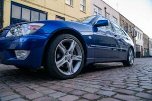 Bild 36/50 von Lexus IS 200 (2002)