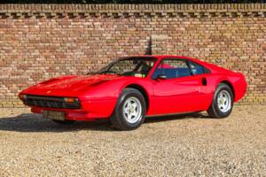 Image 14/50 de Ferrari 308 GTB (1977)
