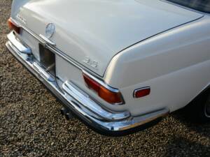 Bild 14/50 von Mercedes-Benz 280 SE 3,5 (1971)