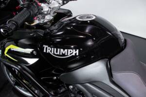 Bild 22/50 von Triumph DUMMY (2008)