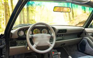 Immagine 24/47 di Porsche 911 Carrera (1994)
