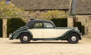 Image 2/21 of Riley 2.5 Litre RMF (1953)