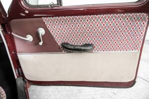Image 36/50 of Volvo PV 444 (1953)