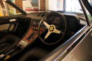 Immagine 17/34 di Ferrari 400 GT/4 2+2 (1977)