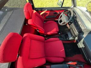 Image 9/15 de Volkswagen Golf Mk I Convertible 1.6 (1988)