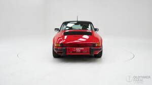 Image 7/15 de Porsche 911 Carrera 3.2 (1986)