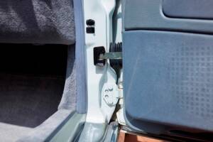 Image 66/171 of Mercedes-Benz SL 600 (1996)