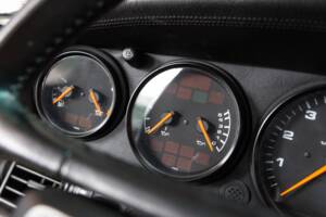 Bild 15/30 von Porsche 911 Carrera 4 (1990)