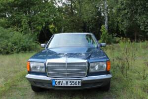 Image 9/70 of Mercedes-Benz 500 SE (1984)