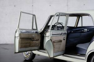 Image 16/48 of Alfa Romeo 2600 Berlina (1962)