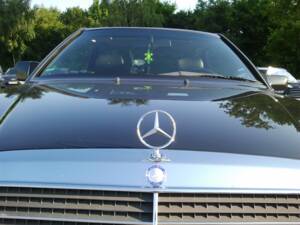 Image 5/9 of Mercedes-Benz 300 CE (1990)