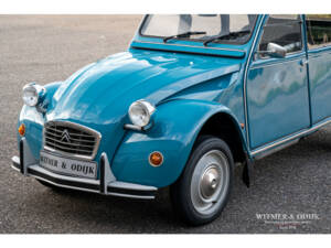Image 13/28 de Citroën 2 CV 6 (1982)