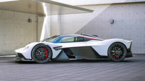 Image 2/8 of Aston Martin Valkyrie AMR Pro (2022)