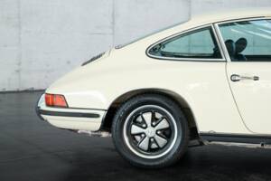 Bild 29/50 von Porsche 911 2.4 T (1972)