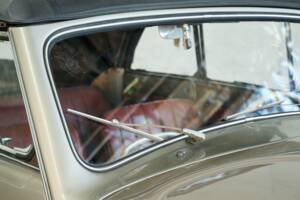 Bild 28/50 von Volkswagen Käfer 1200 Cabriolet (1957)