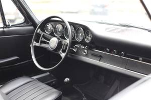 Image 39/78 of Porsche 911 2.0 S (1966)