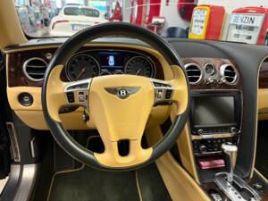 Bild 8/21 von Bentley Flying Spur W12 (2015)