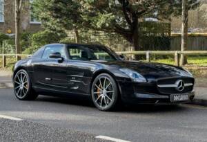 Bild 2/17 von Mercedes-Benz SLS AMG (2010)