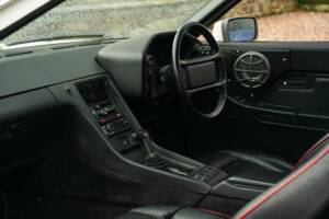Image 23/50 of Porsche 928 S4 (1990)