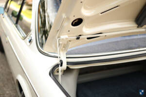 Immagine 18/50 di BMW 3.0 CS (1975)