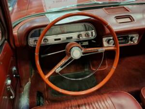 Bild 8/8 von Chevrolet Corvair Monza Convertible (1963)