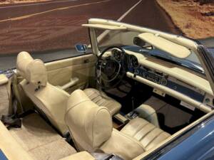 Image 22/36 de Mercedes-Benz 280 SL (1970)
