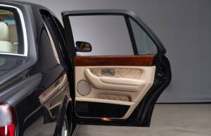 Image 17/46 of Bentley Arnage T (2004)