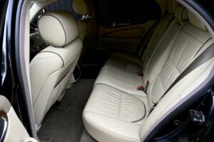 Image 41/50 of Jaguar XJ 8 4.2 (2006)