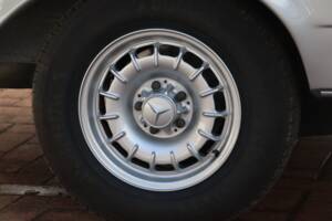 Bild 49/50 von Mercedes-Benz 280 C (1977)