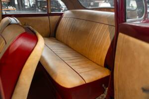 Image 30/50 of BMW 501&#x2F;6 (1955)