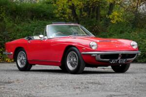 Image 2/23 of Maserati Mistral 3700 Spyder (1967)