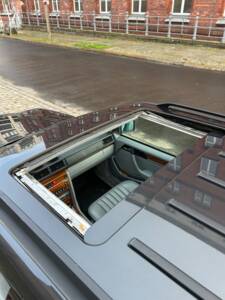 Image 13/21 of Mercedes-Benz 300 TE 4-Matic (1992)