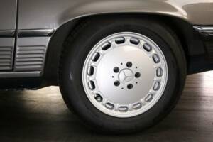 Image 47/50 de Mercedes-Benz 420 SL (1987)